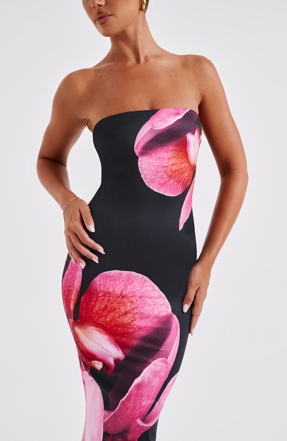 Allegra Straplez Elbise - Siyah Floral