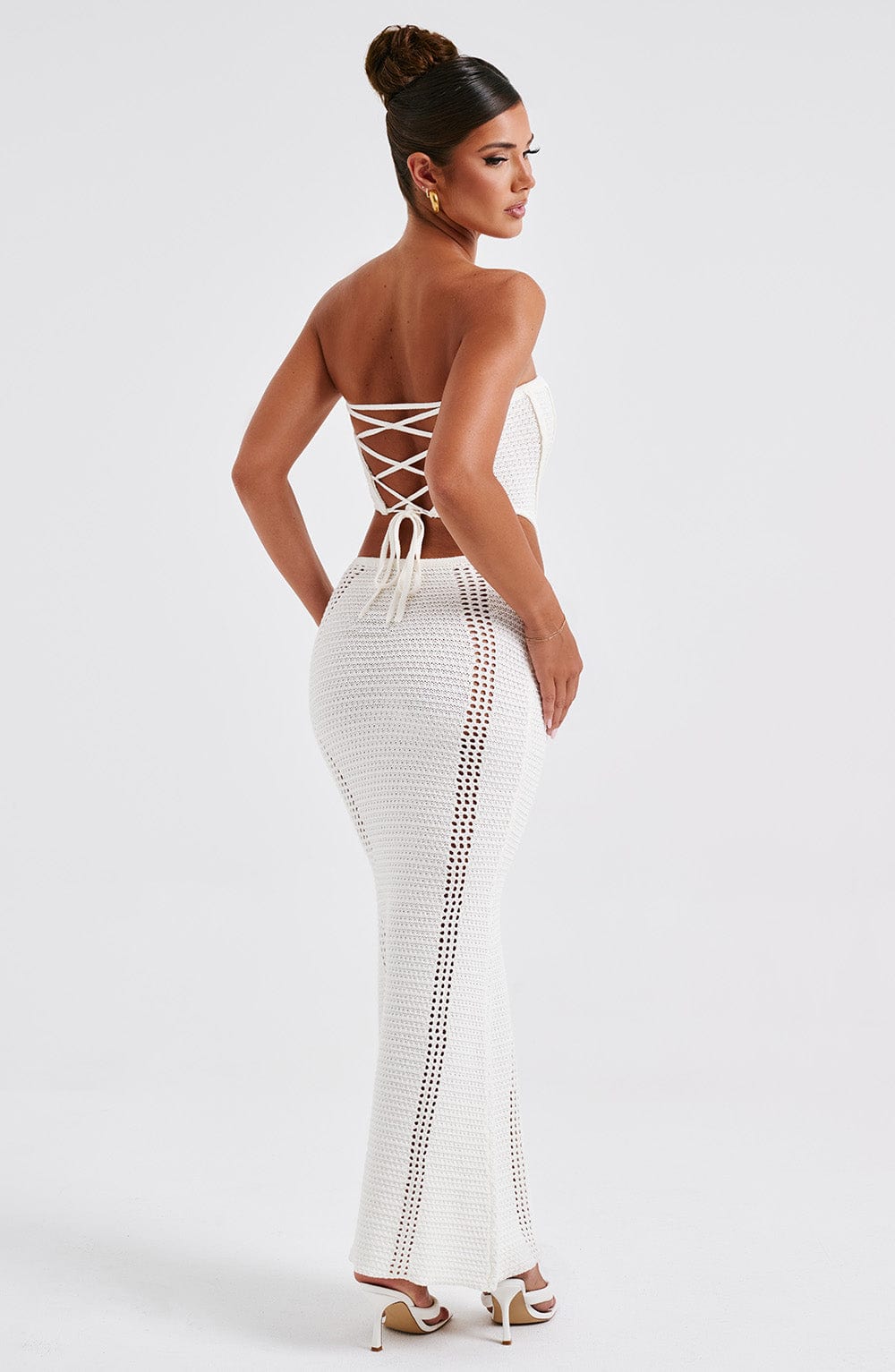 Carly Korse – Beyaz